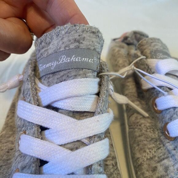 Tommy Bahama Light Gray Memory Foam Slip On Sneakers in Ladies Size 8. - Picture 8 of 8